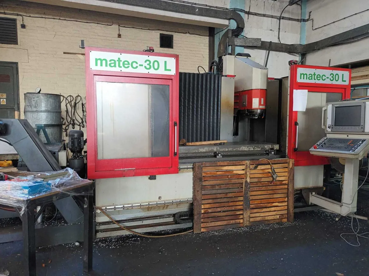 Matec - 30L - CNC Vertikales Bearbeitungszentrum