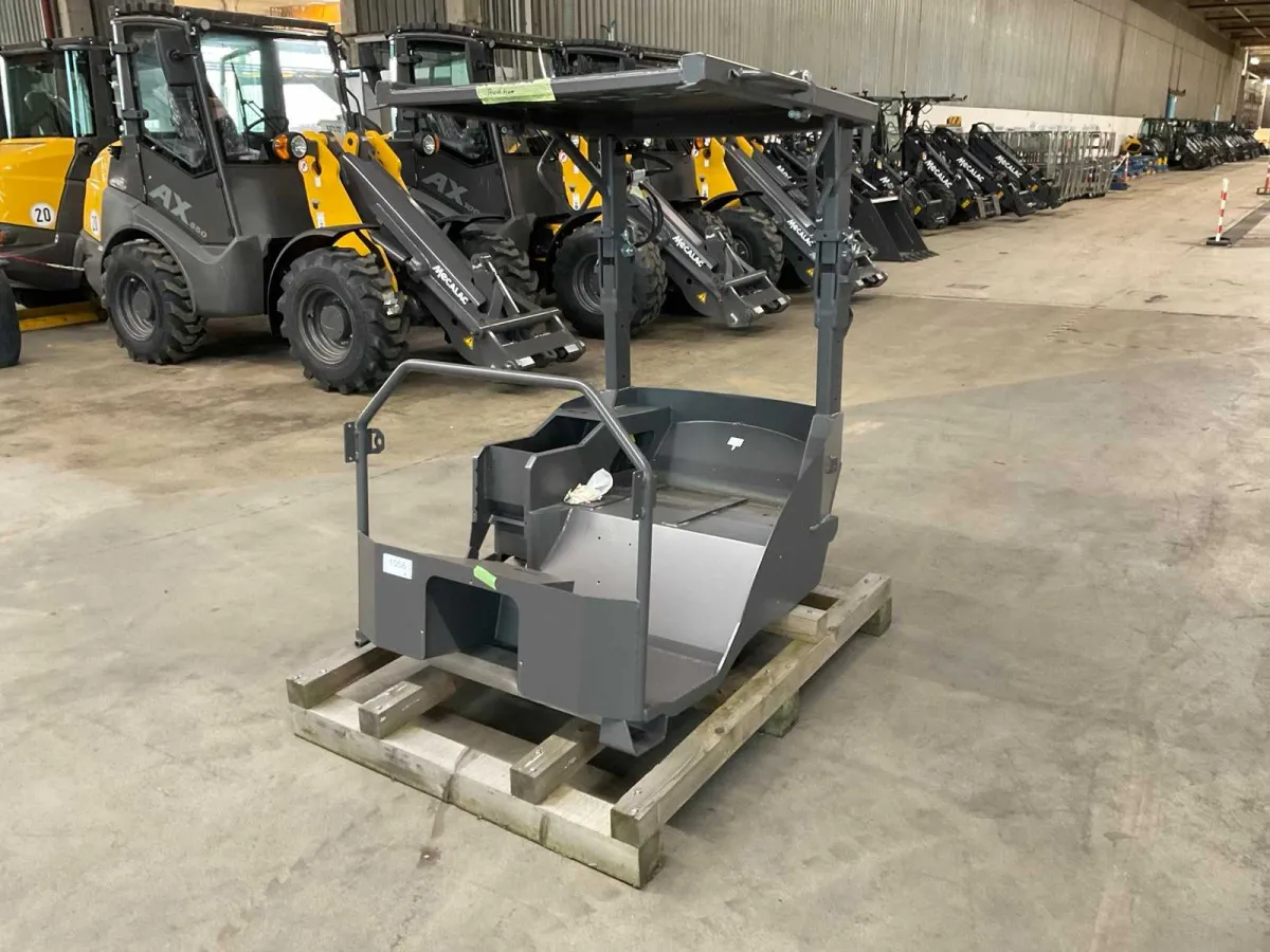 Wheel loader cab