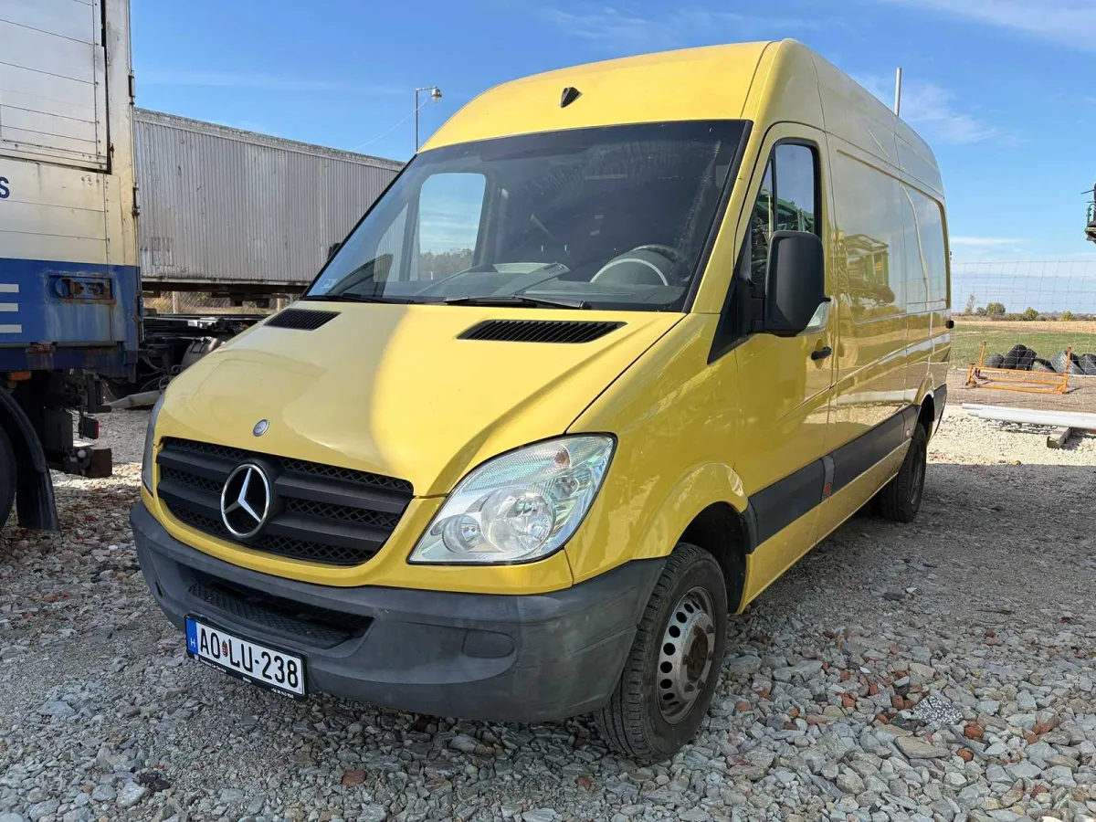 Mercedes-Benz - 516 - SPRINTER - MERCEDES-BENZ SPRINTER 516 CDI Hochdeck-Kastenwagen