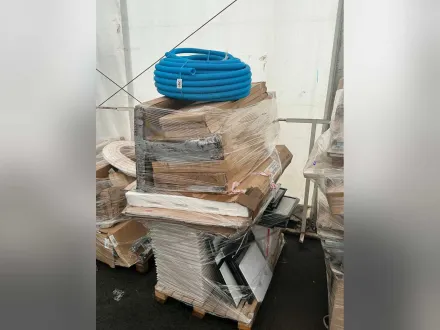 Verschiedene Zubehörteile – RESALE