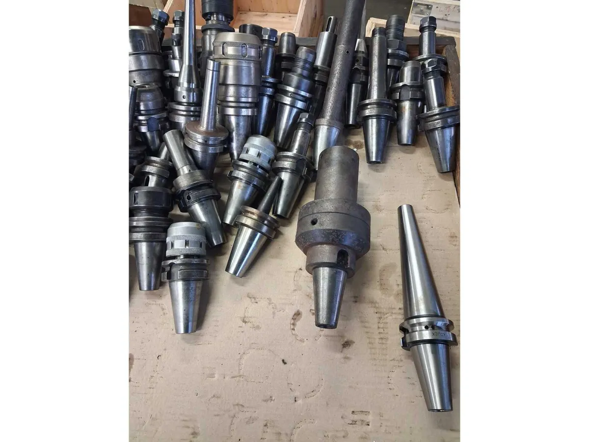 ISO 50, ISO 40, BT 40, BT 50, SK30 conos diversos 230 unidades