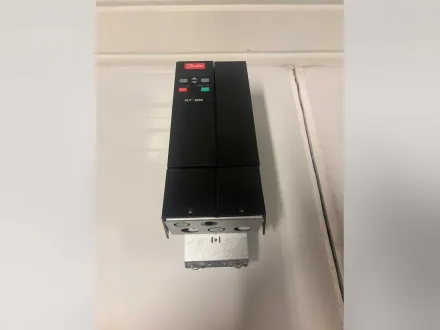 Frequenzumrichter - Danfoss - VLT2800 – RESALE