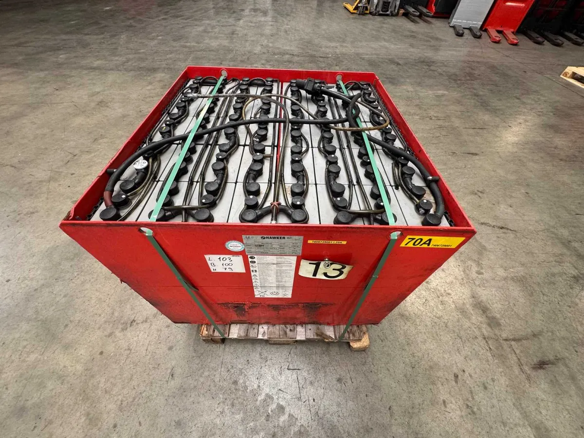 02/2020 80V Hawker 80V 6PzS 930Ah Gabelstapler Batterie Akku LxBxH 102x100x79cm