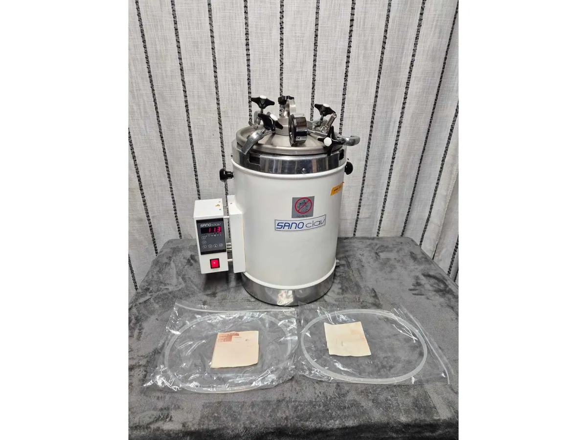 2018 - ADOLF LOUP - Autoclave Sanoclav tipo LaM-3-20-MCS-J - Autoclave