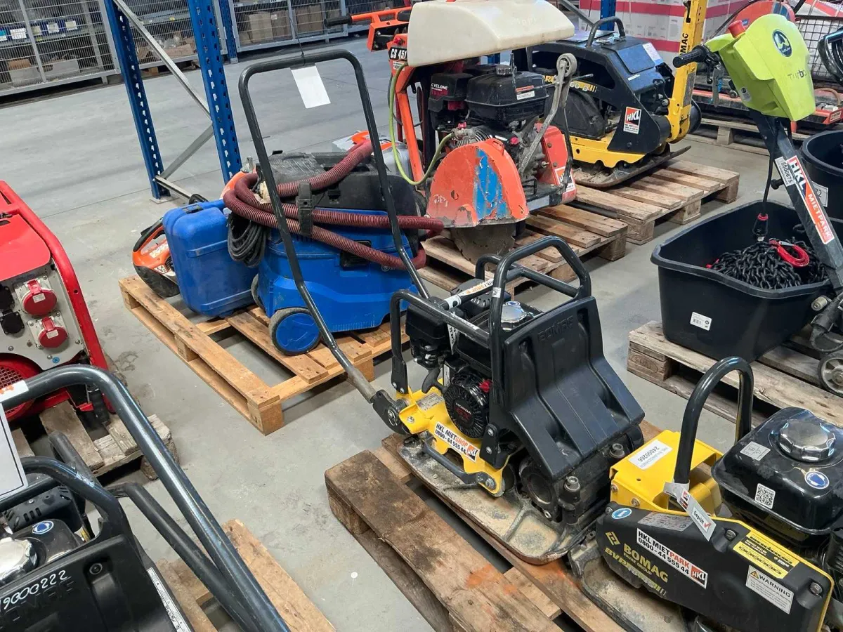BOMAG - BP 12/40 - 2019 - Plattenverdichter