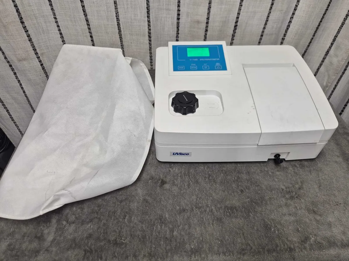 UVisco - V-1100D - Espectrofotómetro