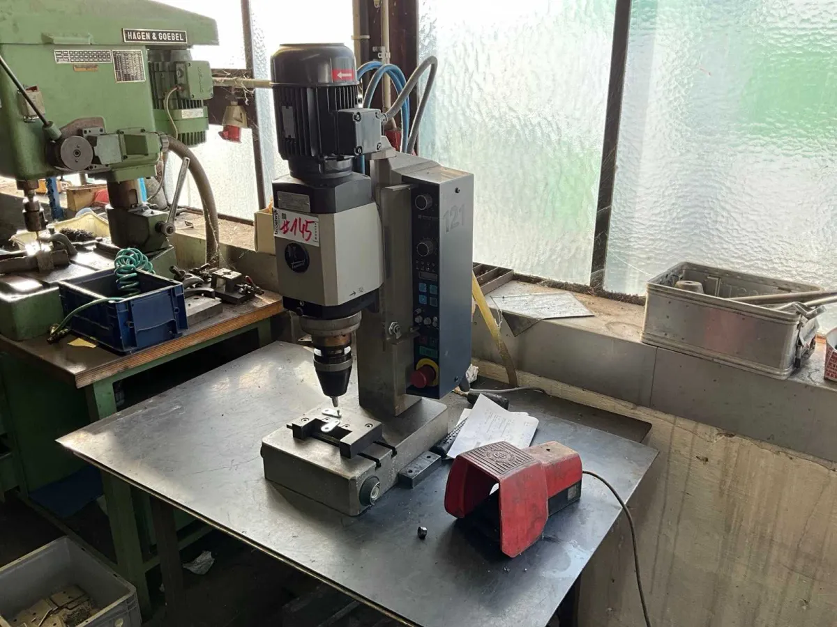 Bodmer Küsnacht 008 Tumbling Riveting Machine