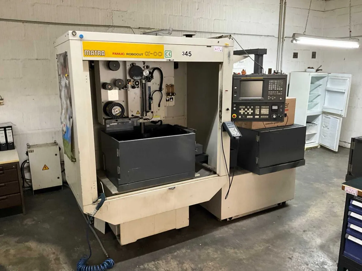 1997 Matra Fanuc Robocut Alpha-0C Drahterodiermaschine