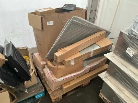 Verschiedene Zubehörteile – RESALE