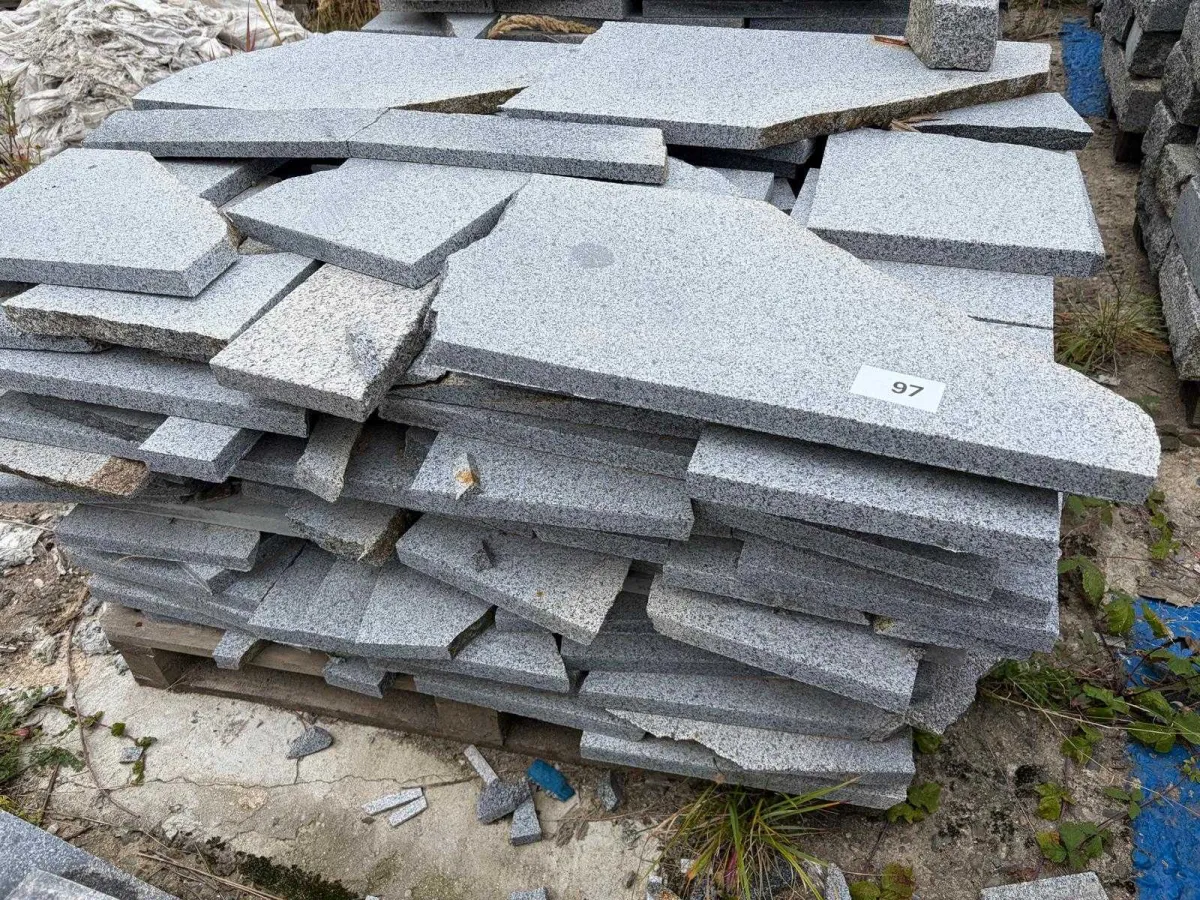 Grey Granite Slabs / Cut Stone Offcuts - Nature stone products