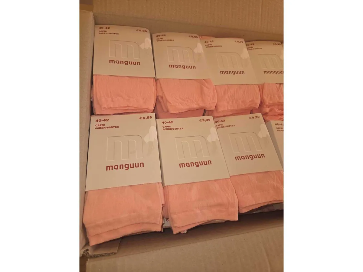 Pack of 130 leggings – Sizes 40 to 42 – Pink