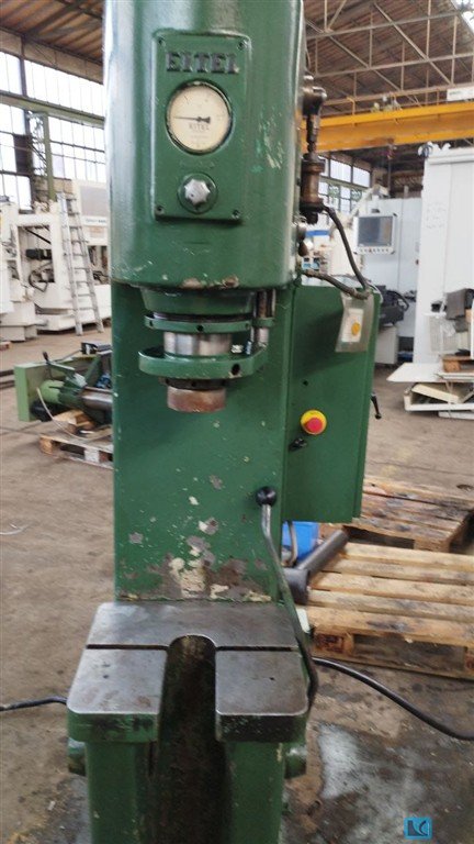 EITEL P16B Hydraulische Presse