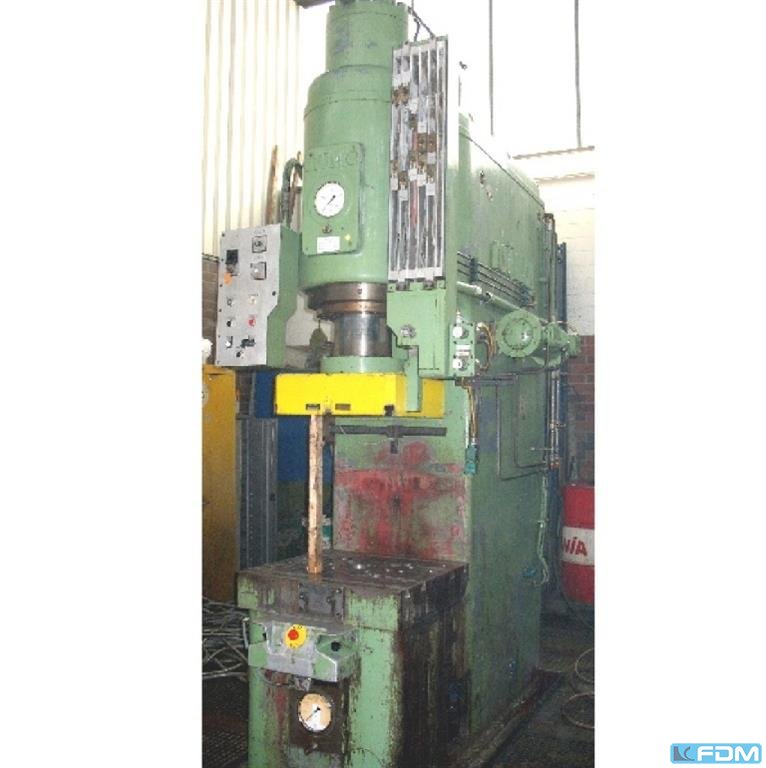 MUELLER CEZ 200.2.1 (UVV) hydraulische Einständer (zieh) presse