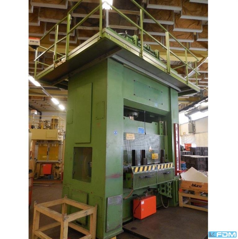 MUELLER KEZ 315 - 18/6.1.1 hydraulische Doppelständer (zieh) presse