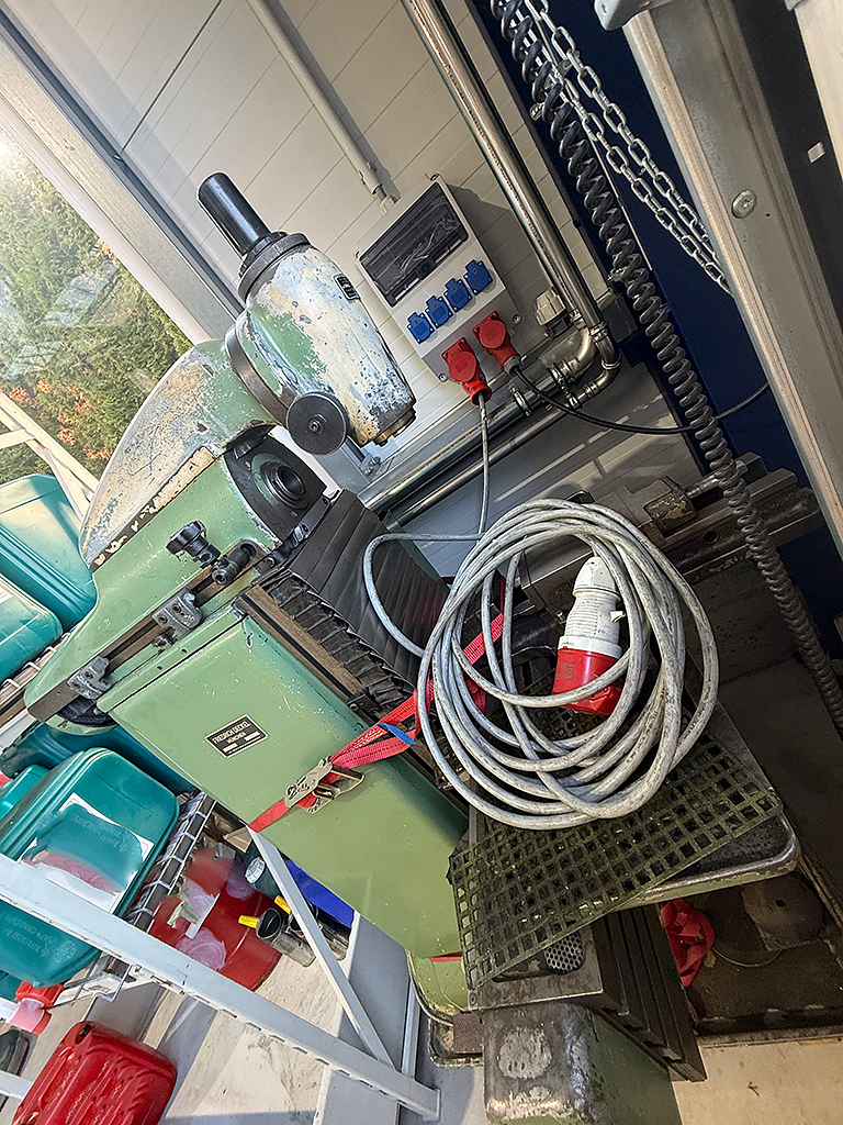 Friedrich Deckel FP 2 Universal Tool Milling and Drilling Machine