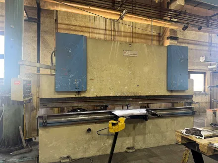 Knuth AHK 40200 Hydraulic Metal Sheet Bending Machine – RESALE