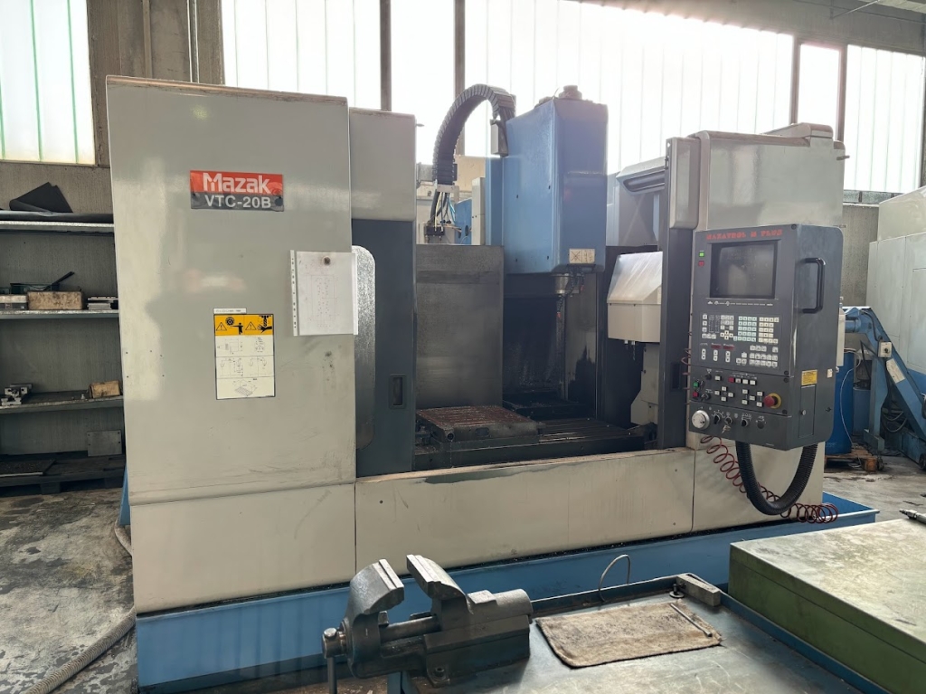Mazak VTC 200B travelling column machining center