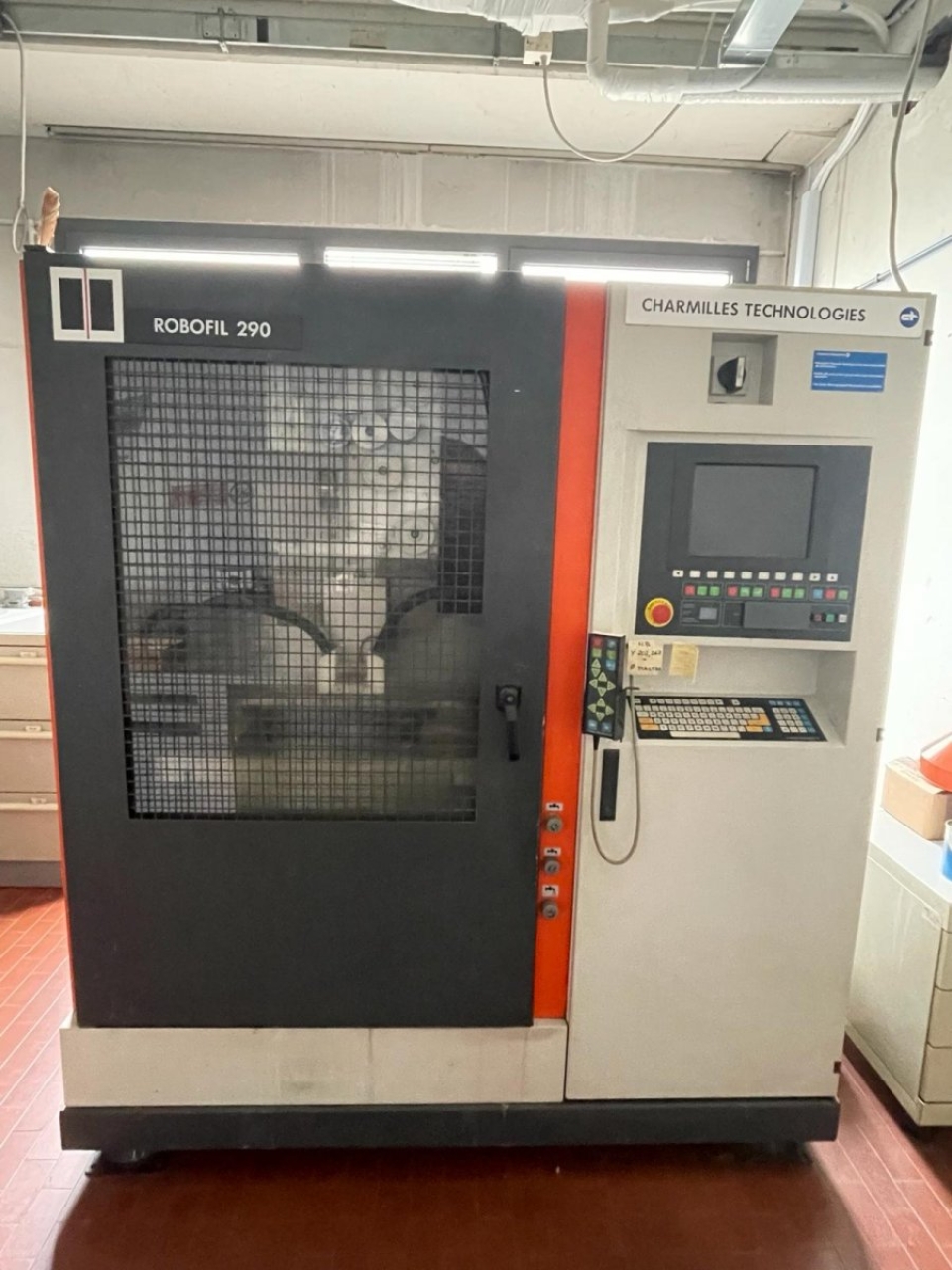 Charmilles ROBOFIL 290 wire EDM machine