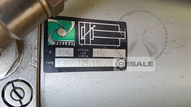 Máquina: SCHLEICHER 8922