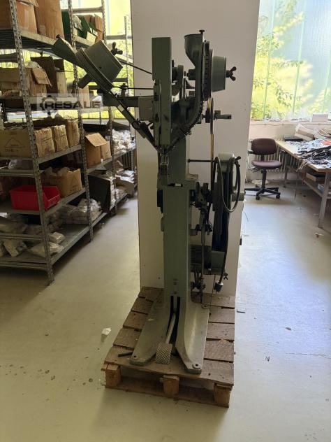 Hang Constantin Type 141 Doppel Nietmaschine – RESALE