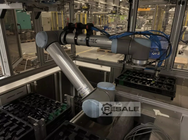 Universal UR10 Industrieroboter – RESALE