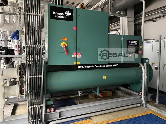 York 1000 AA Chiller – RESALE