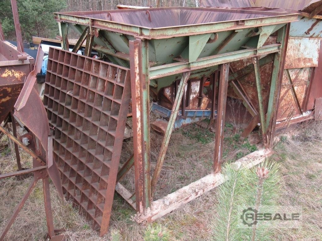 Silo/ Aufgabetrichter 3,75x4m Silo/ Aufgabetrichter mit Grobrost – RESALE