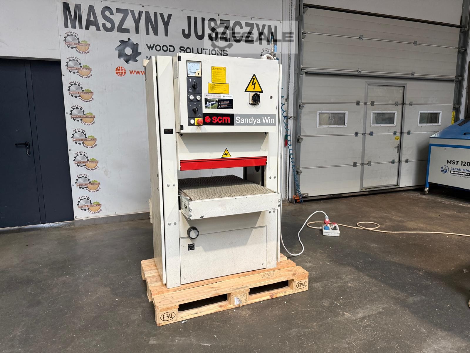 Scm Sandya Win Breitbandschleifmaschinen – RESALE