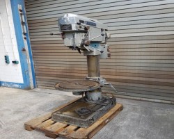 Maschine: ALZMETALL AB4 SJ Saeulenbohrmaschine Standbohrmaschine