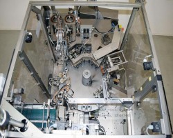 Maschine: IWKA TU 200 MT Abfüll- und Verschliessmaschinen