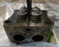 Maschine: SULZER AL 25 Zylinderkopf