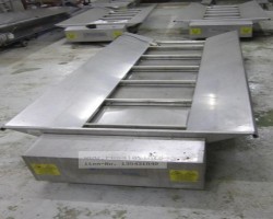 Maschine:   Trester-Kettenförderband