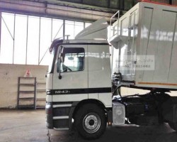 Maschine: MERCEDES BENZ 1843 TRUCK MIT SEMITRAILERS