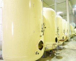 Maschine:  Sektdrucktank 10.000 L. 8 bar Lagertanks