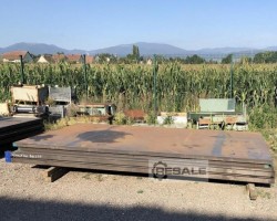 Maschine: CAST IRON BED 3910 x 2000 x 350 mm Montagetische