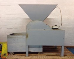 Maschine:  Mühle Mohnmühle