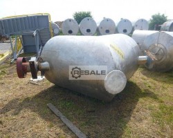 Maschine:  4500 l V-Pulver-Taumermischer