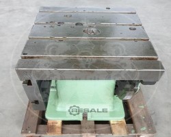 Maschine:  Schwenkbarer Würfeltisch Aufspannwürfel