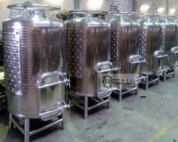 Maschine: EUROLUX 700,900,1100l tanks Lagertanks