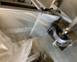 Maschine: BENISON CH 100 Flaschenetikettierer