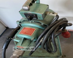 Maschine: SUHNER Rotofera DKM4 Biegsame Wellenschleifmaschine