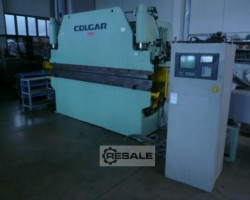 Maschine: COLGAR 3000X60 ton CNC Abkantpressen