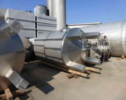 Maschine:  10.000l  Lagertanks