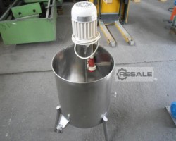 Maschine:   Behälter