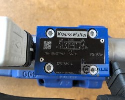 Maschine: REXROTH 4WRKE27W3 Ventil 4WRKE27 MNR: R900972662