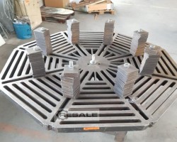 Maschine: MTI  Aufspanntische