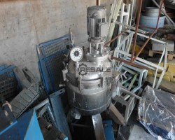 Maschine:  70 L Reaktoren