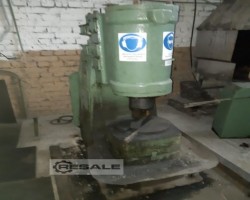 Maschine: STANKO MA4129 Schmiedehämmer