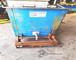 Maschine:   Kippbehälter