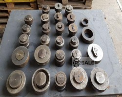 Maschine: MUBEA  Posten Lochstempel + Matrizen